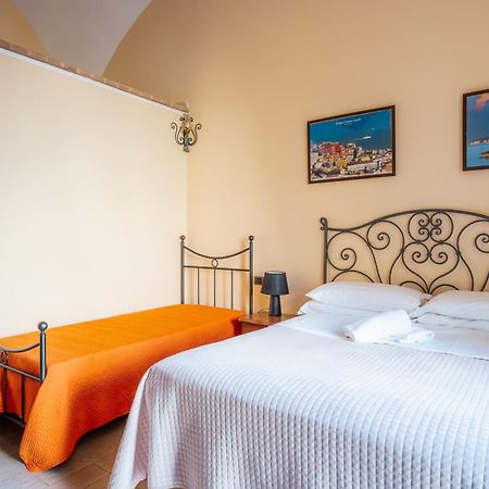Relais Il Pennino Bed & Breakfast มัสซาลูเบรนเซ ภายนอก รูปภาพ