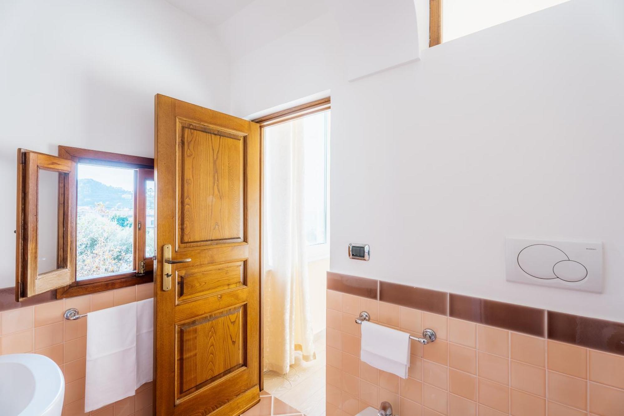 Relais Il Pennino Bed & Breakfast มัสซาลูเบรนเซ ภายนอก รูปภาพ